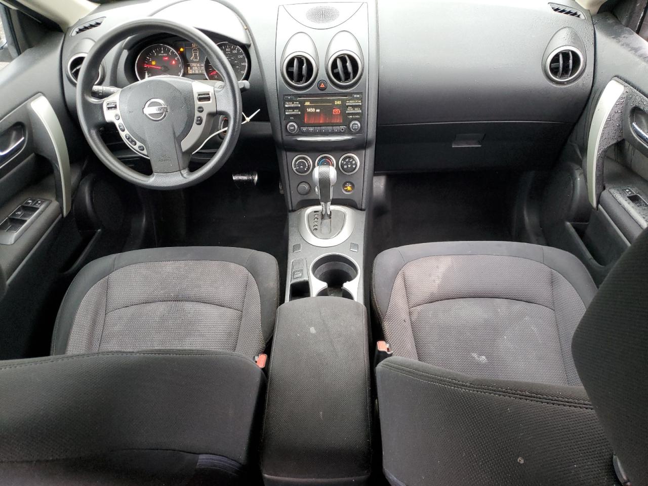 Nissan Rogue S Image 6