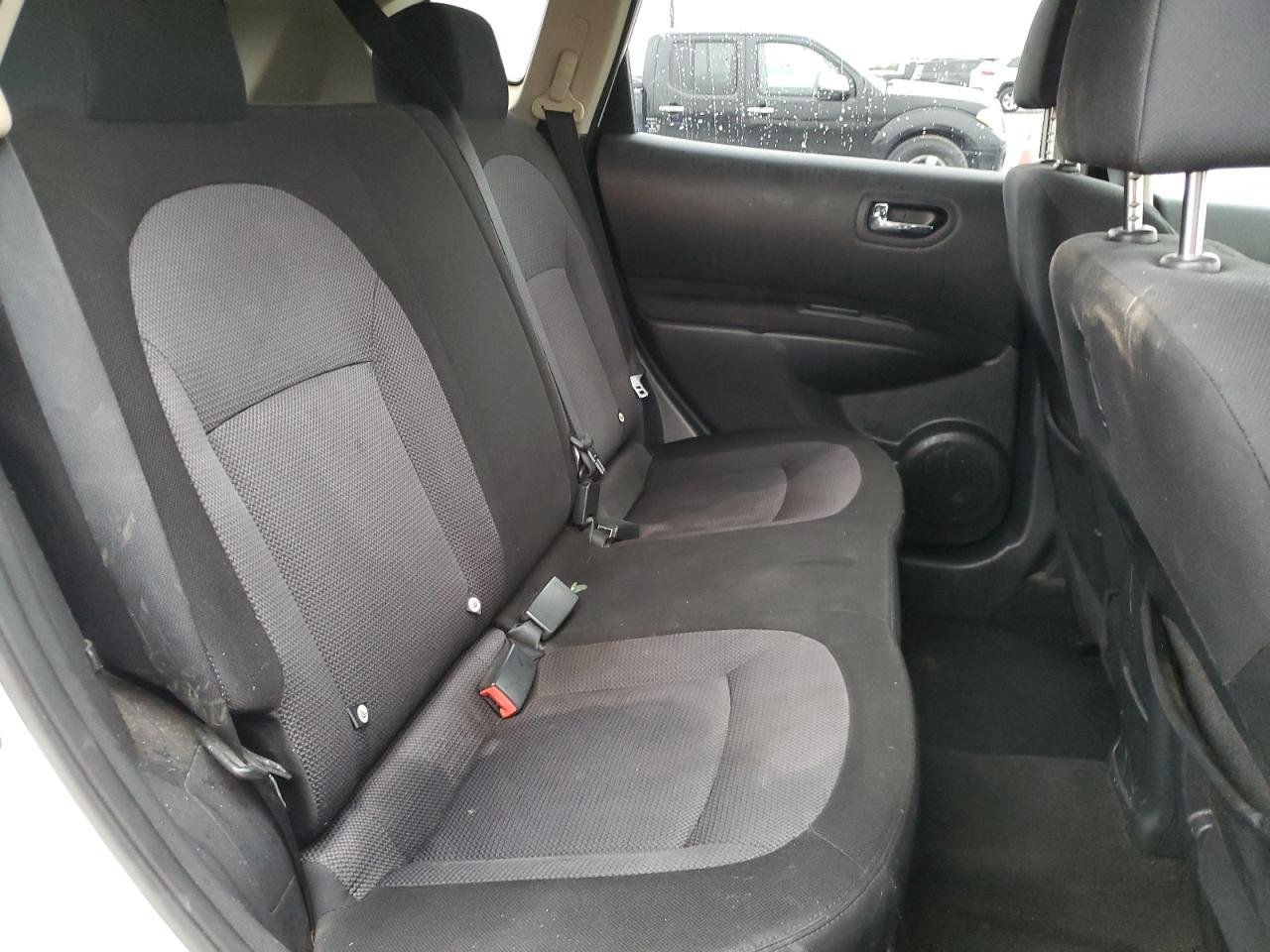 Nissan Rogue S Image 10