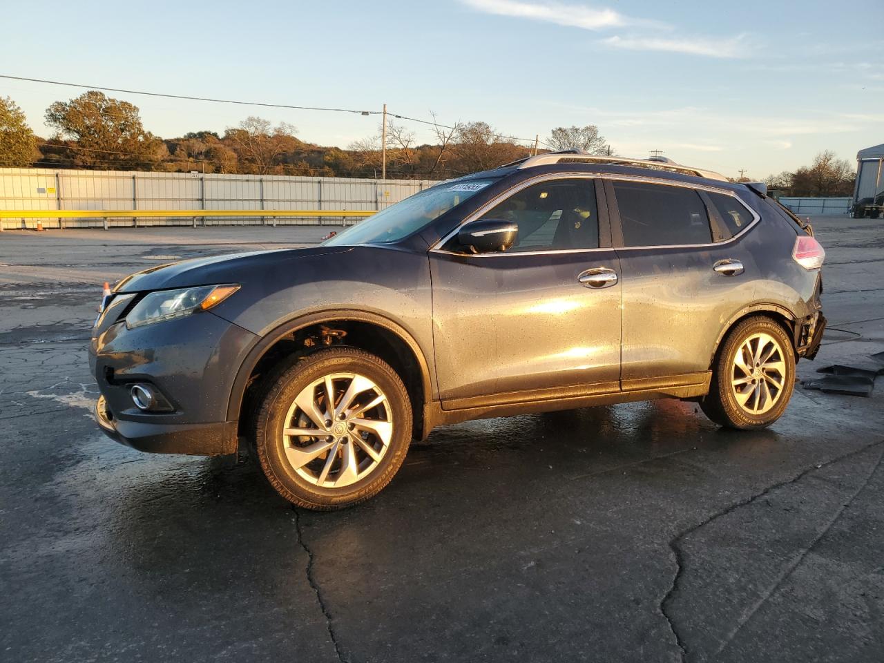 Nissan Rogue S Image 1