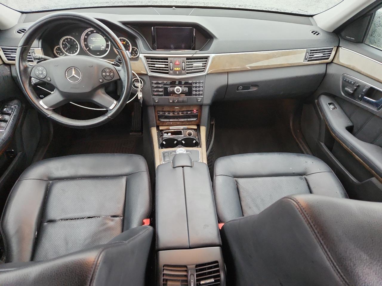Mercedes-Benz E-Class 350 Image 11