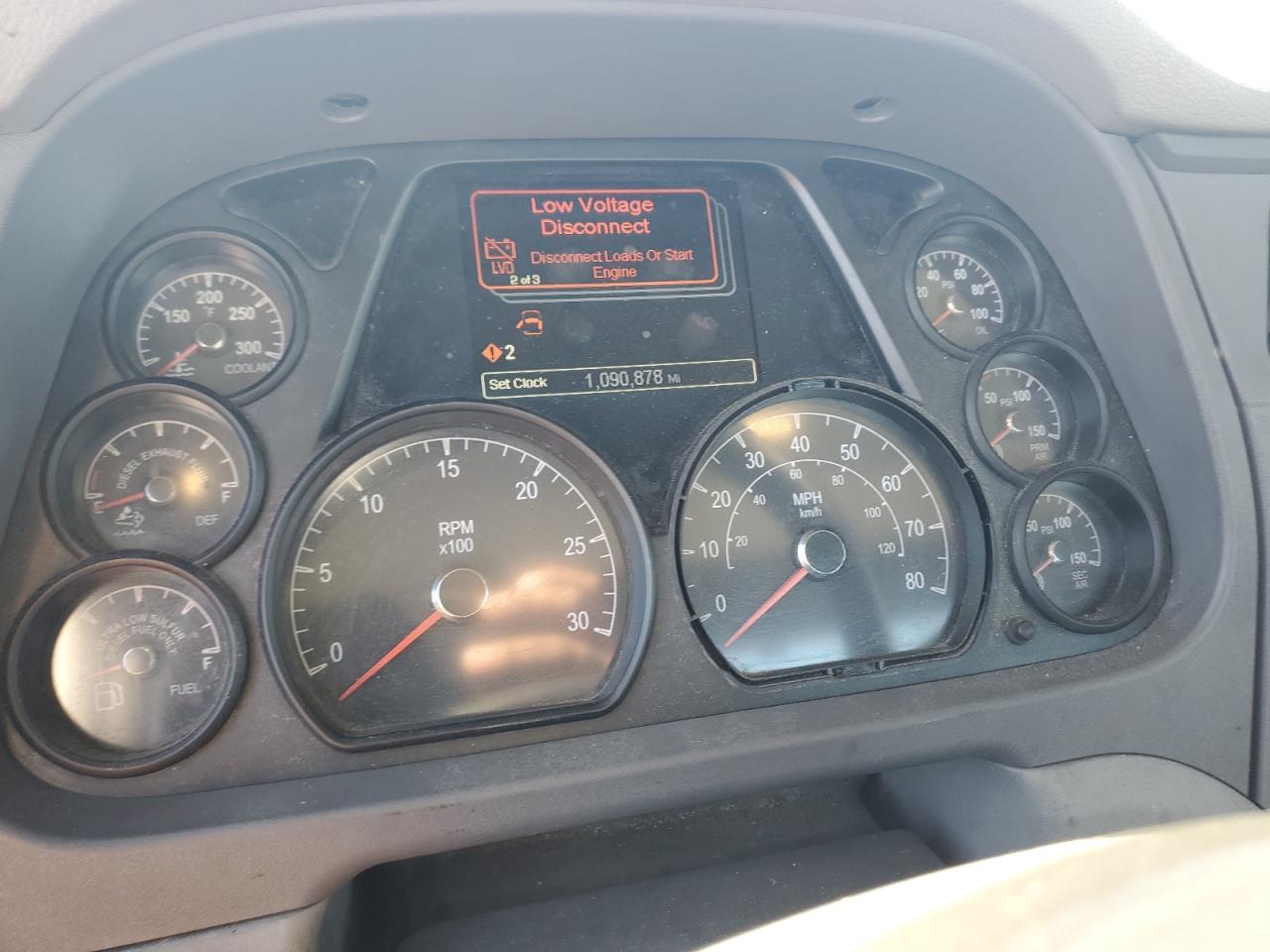 Peterbilt 579 Image 5