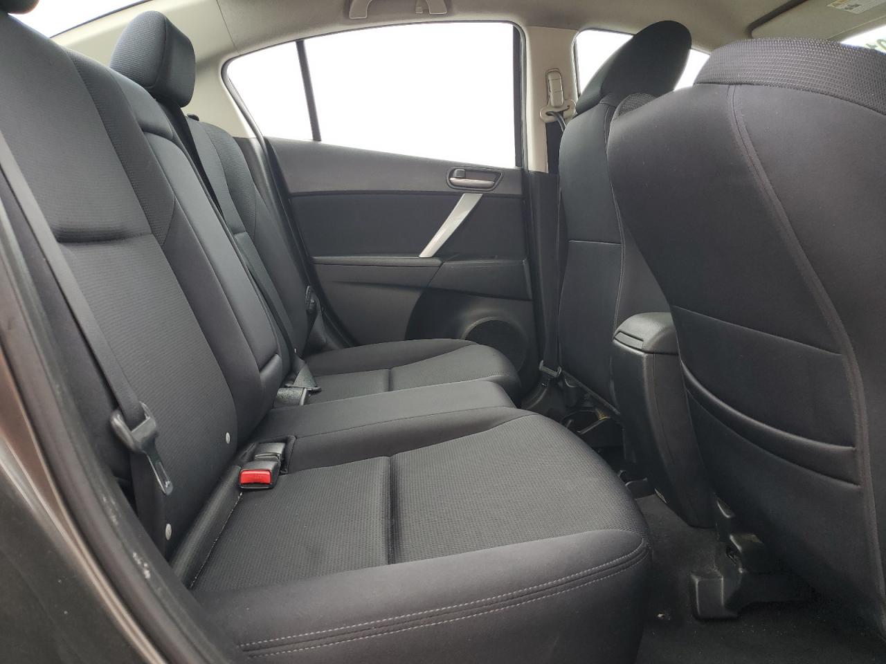 Mazda Mazda3 S Image 6