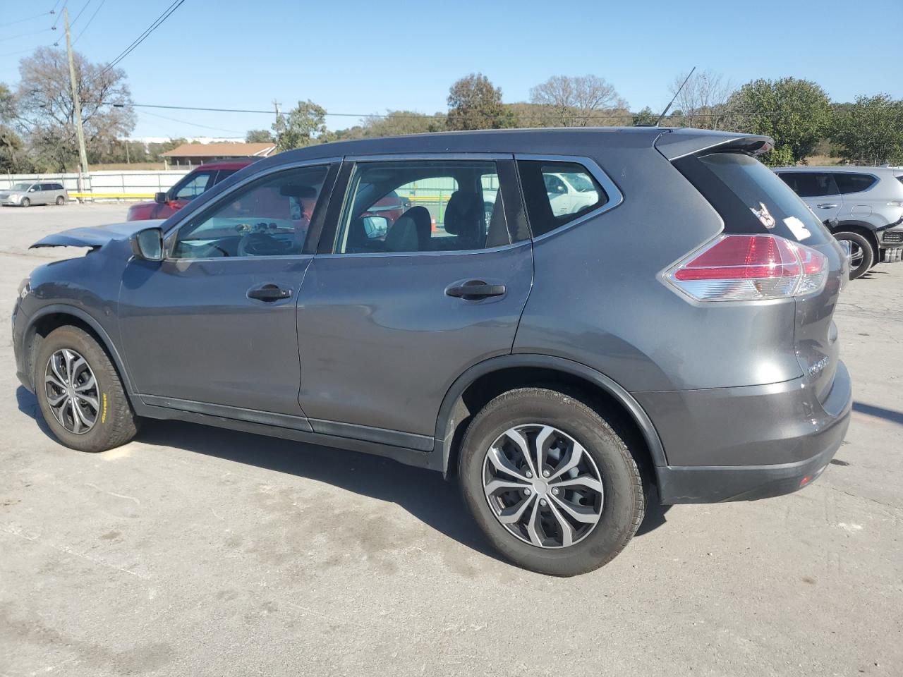 Nissan Rogue S Image 5