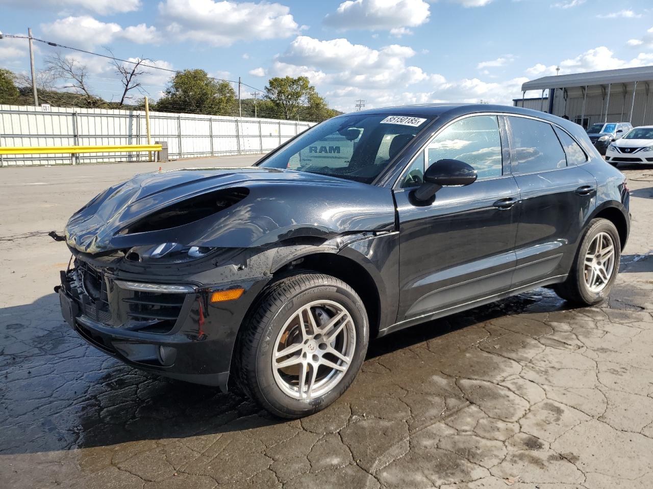 Porsche Macan Image 1