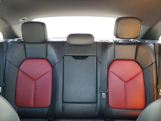 Porsche Macan Image 10