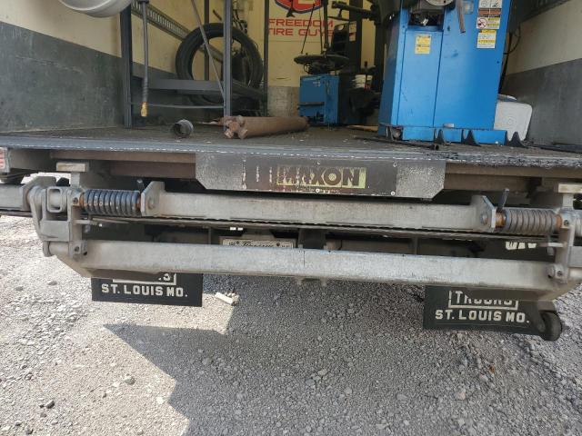 Ford F-550 Super Duty Image 8