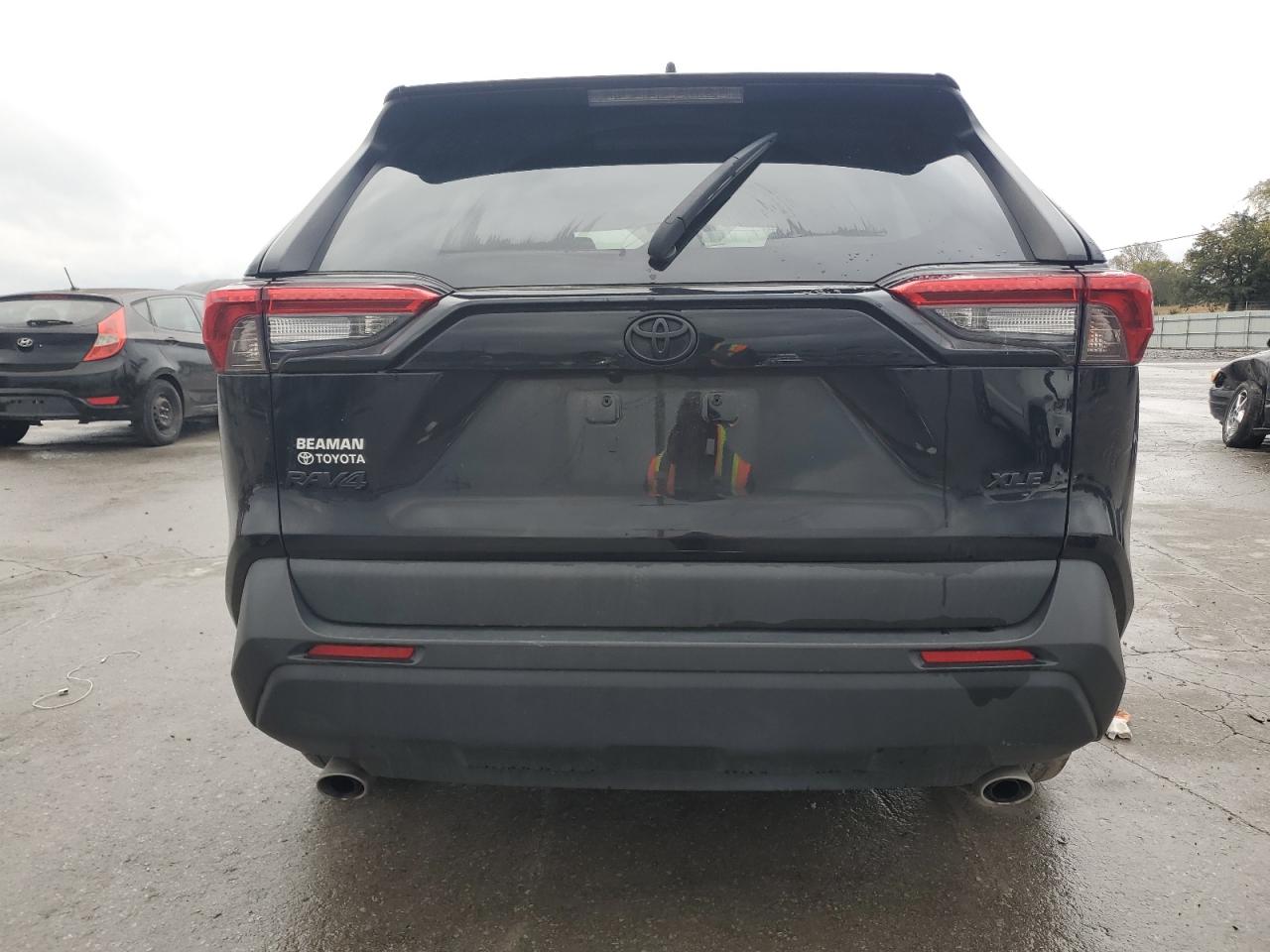 Toyota RAV4 Xle Image 9