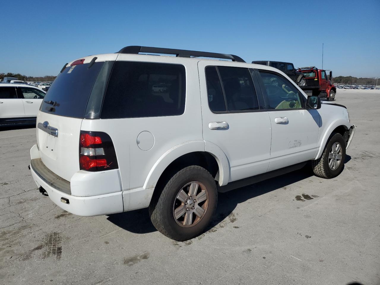 Ford Explorer Xlt Image 5