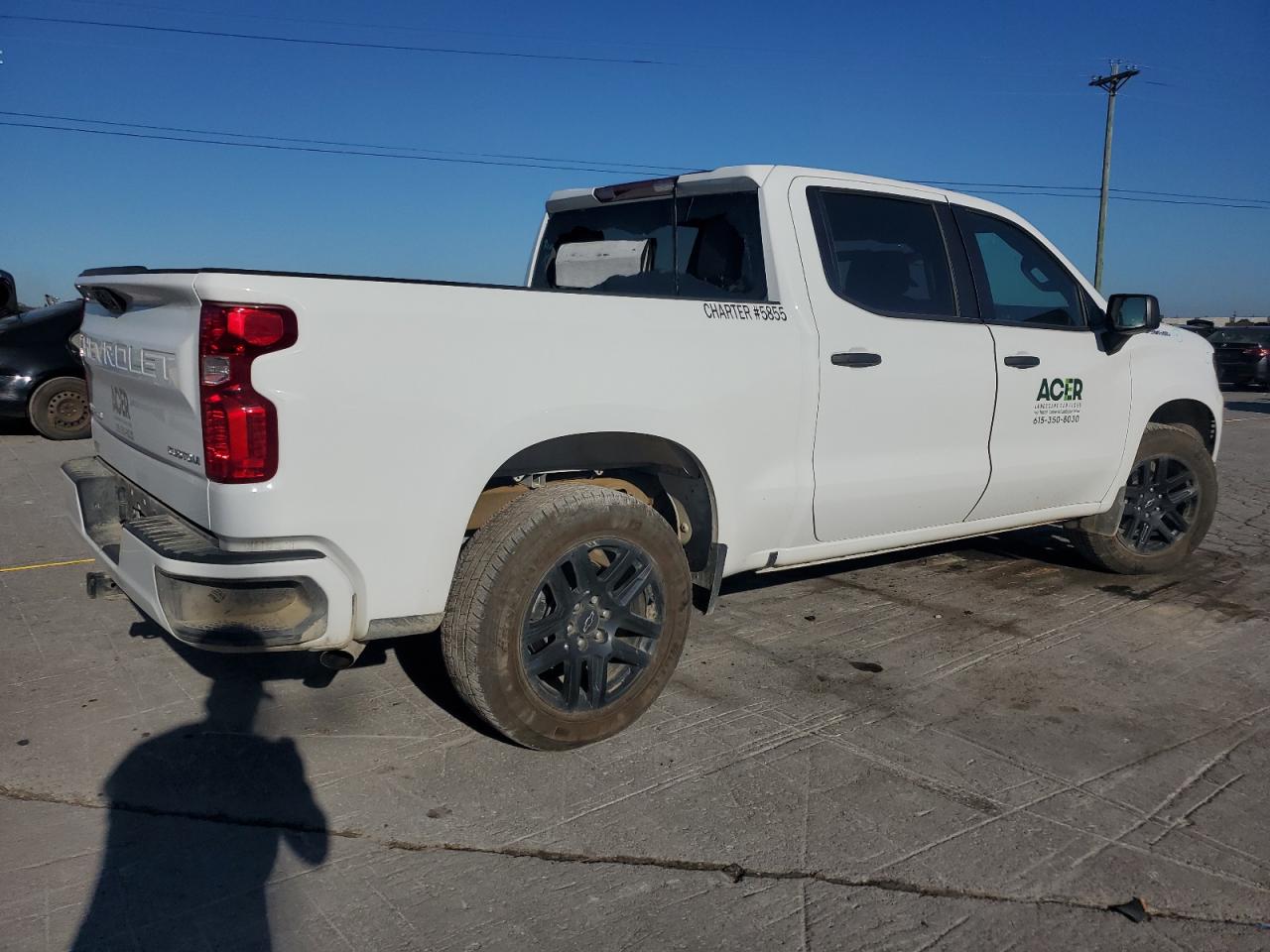 Chevrolet Silverado C1500 Custom Image 4