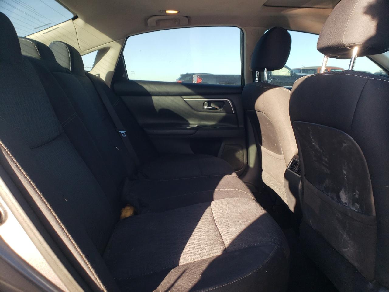 Nissan Altima 2.5 Image 4