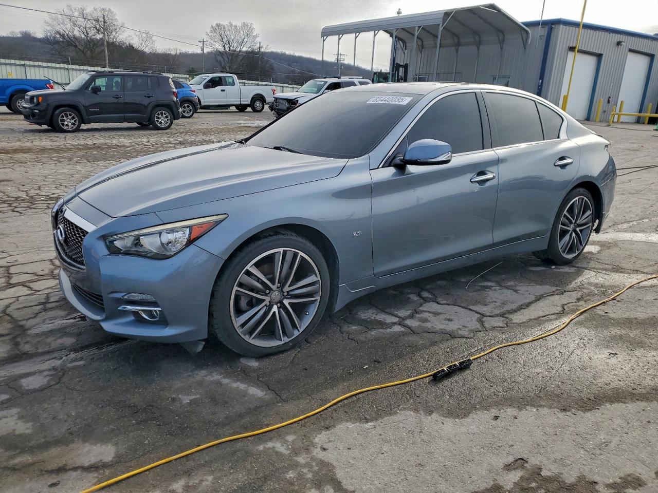 INFINITI Q50 Base Image 1