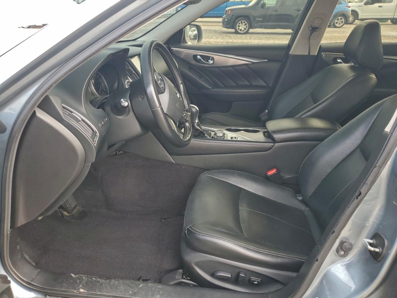 INFINITI Q50 Base Image 3