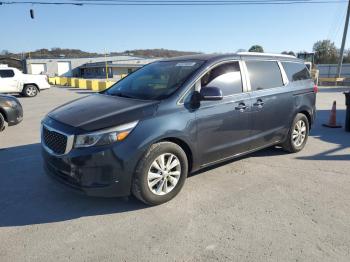  Salvage Kia Sedona
