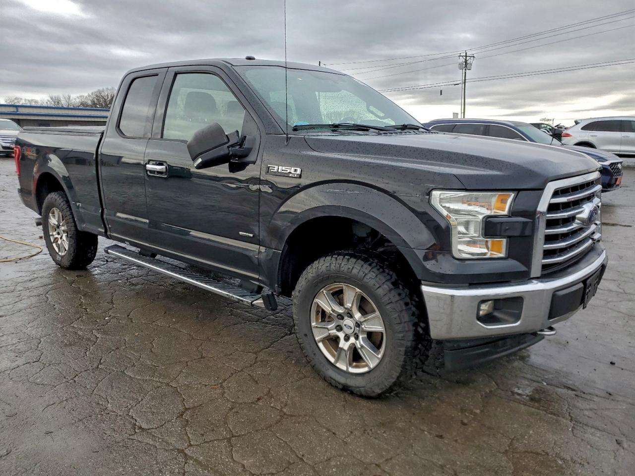 Ford F-150 Super Cab Image 3