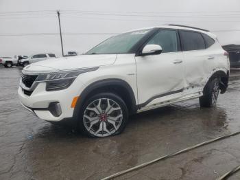  Salvage Kia Seltos