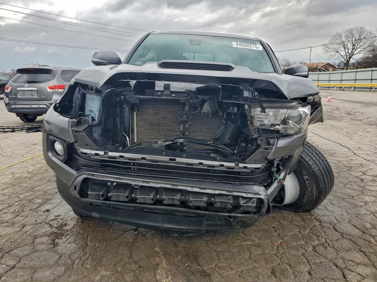 Toyota Tacoma Double Cab Image 10