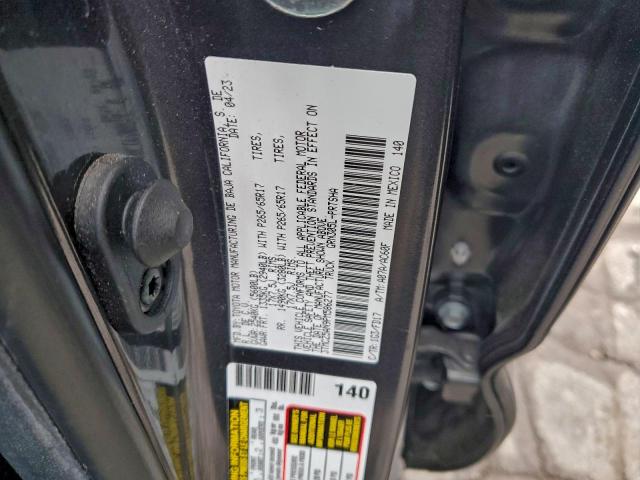 Toyota Tacoma Double Cab Image 12