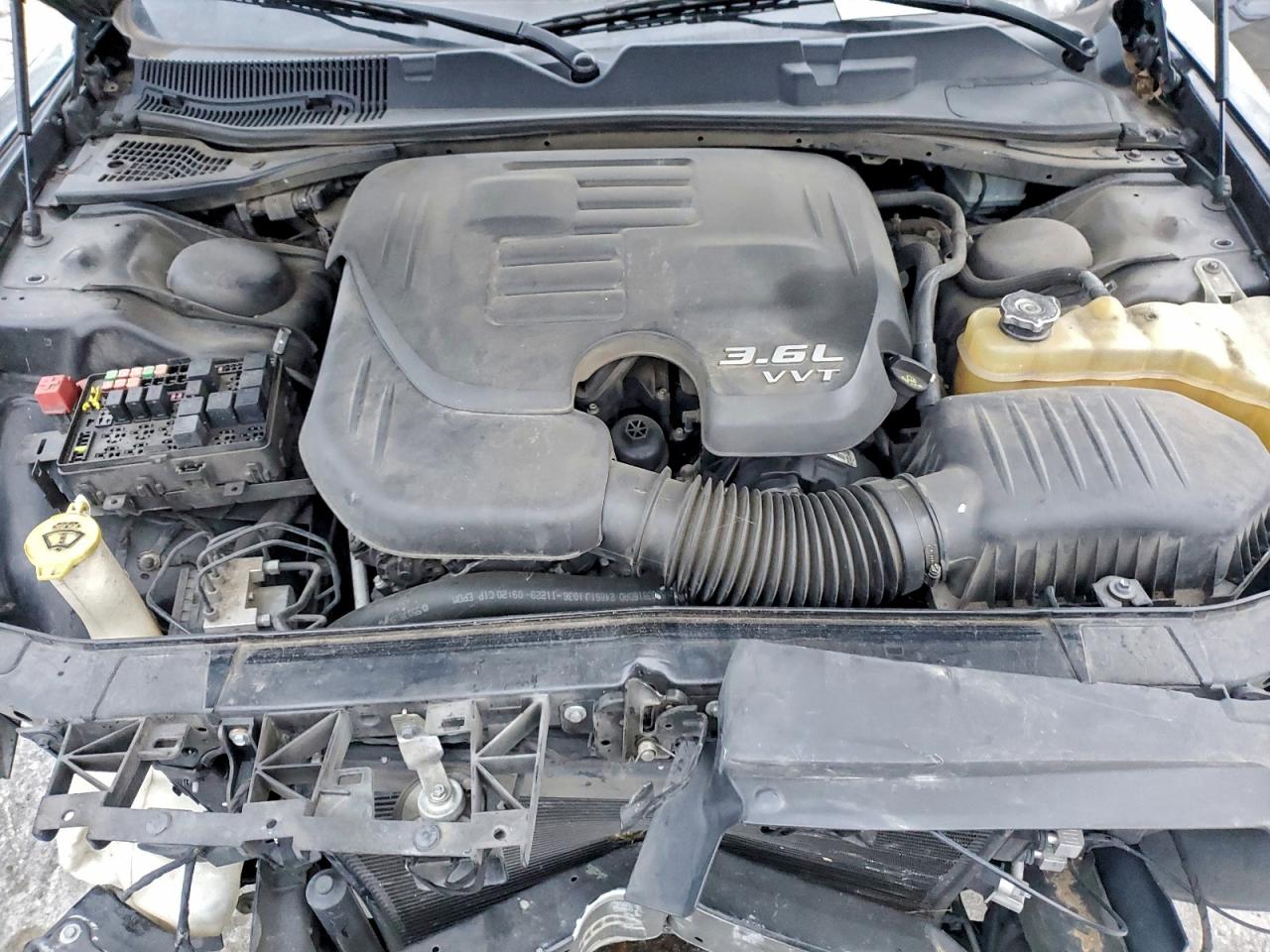 Dodge Challenger Sxt Image 11