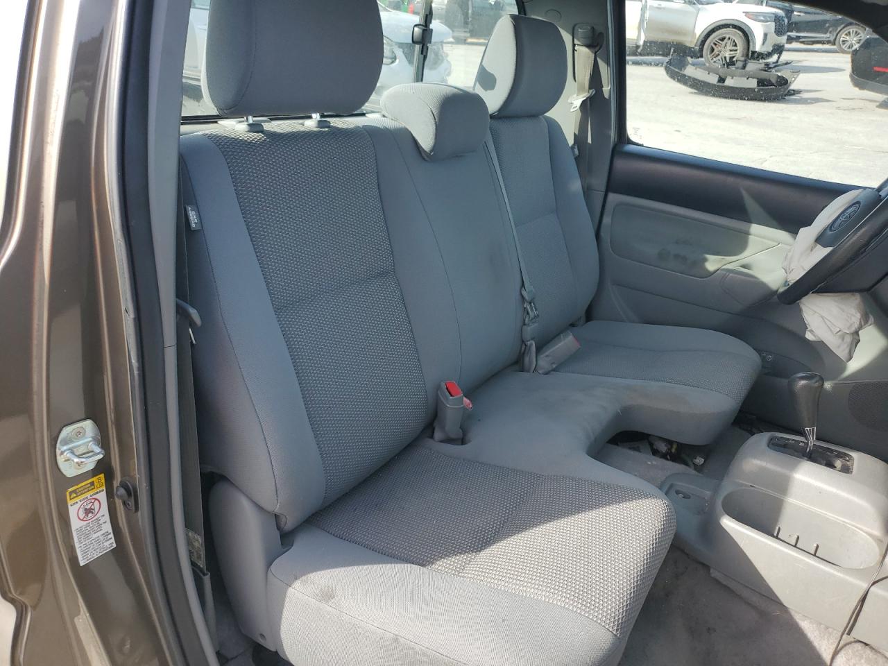 Toyota Tacoma Image 3