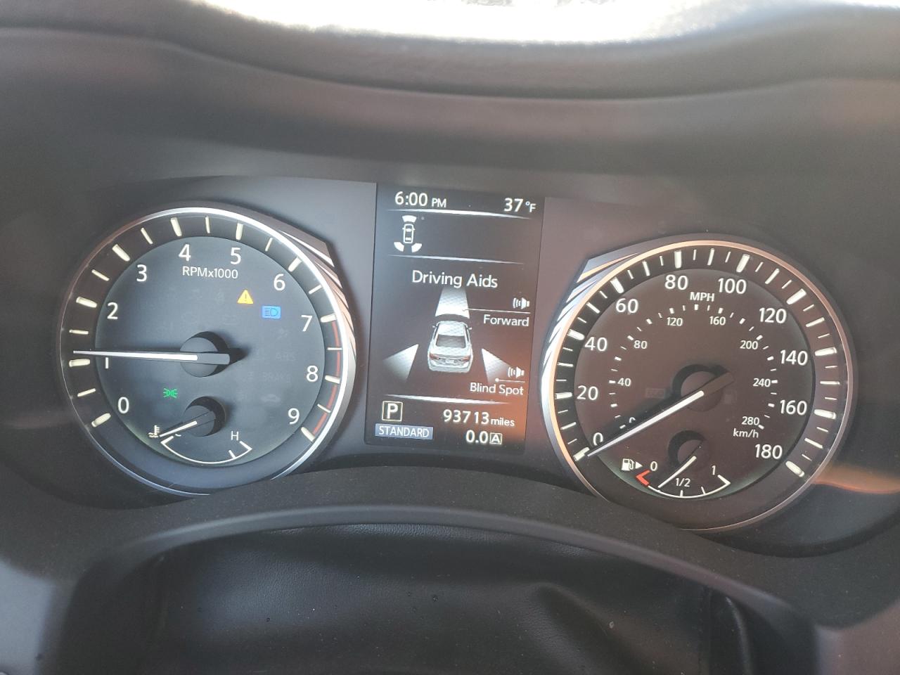 INFINITI Q50 Luxe Image 8