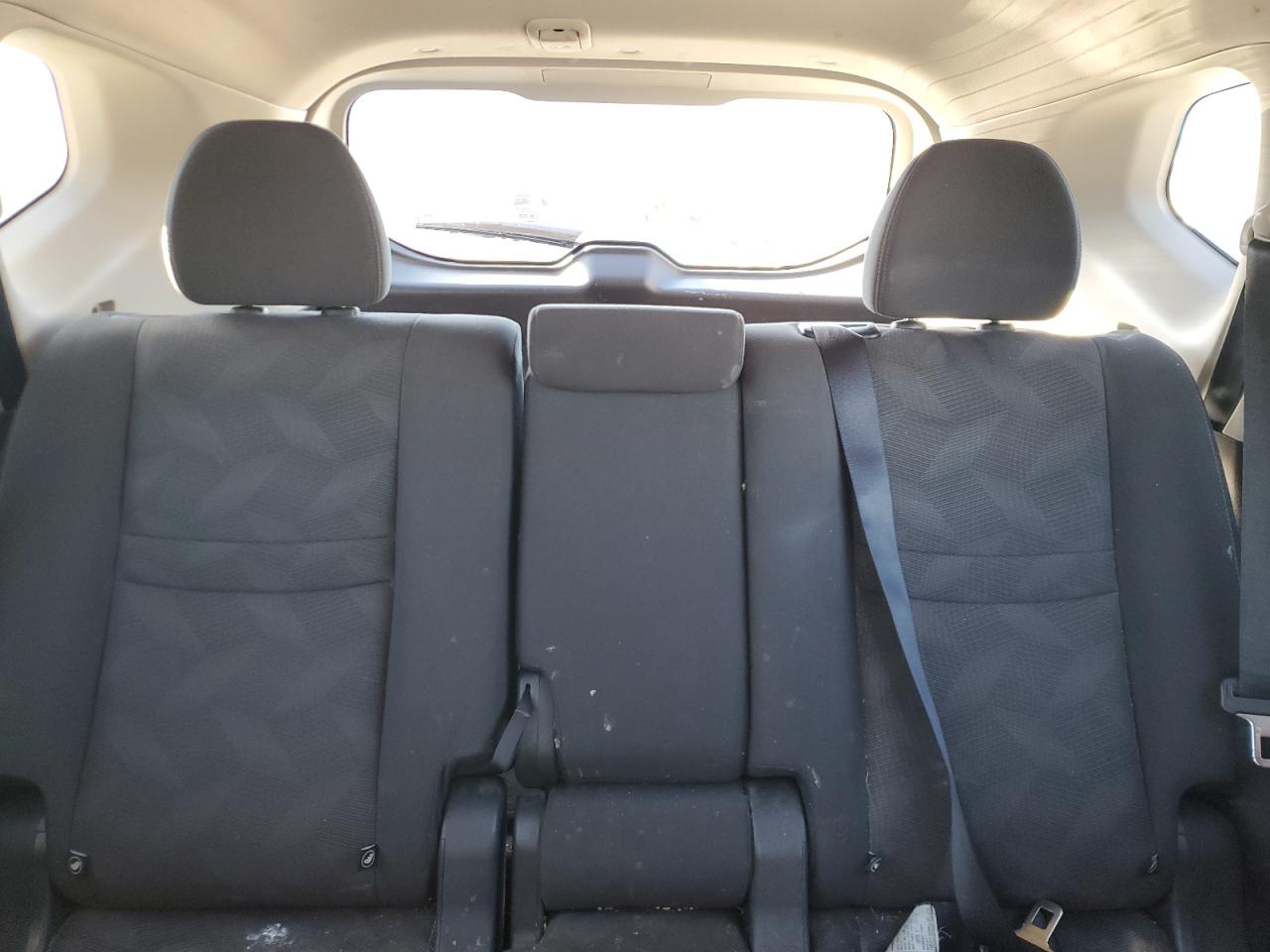 Nissan Rogue S Image 7