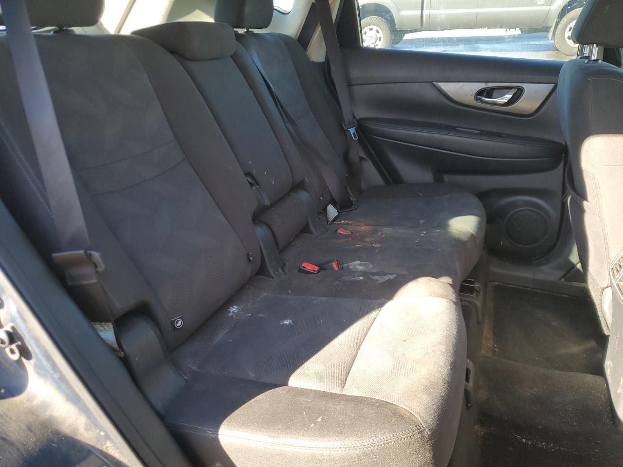 Nissan Rogue S Image 8