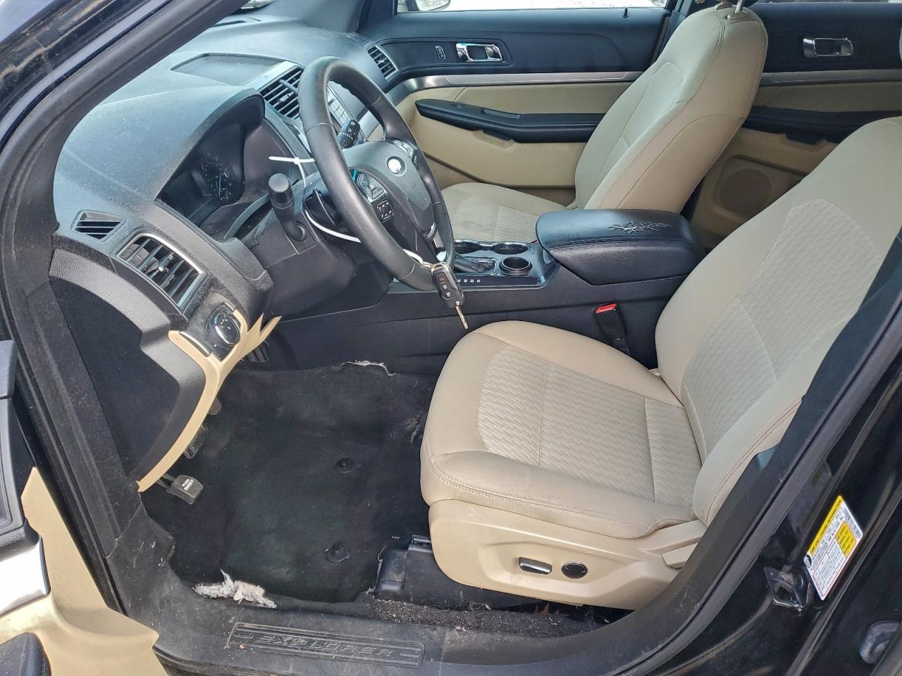 Ford Explorer Image 6