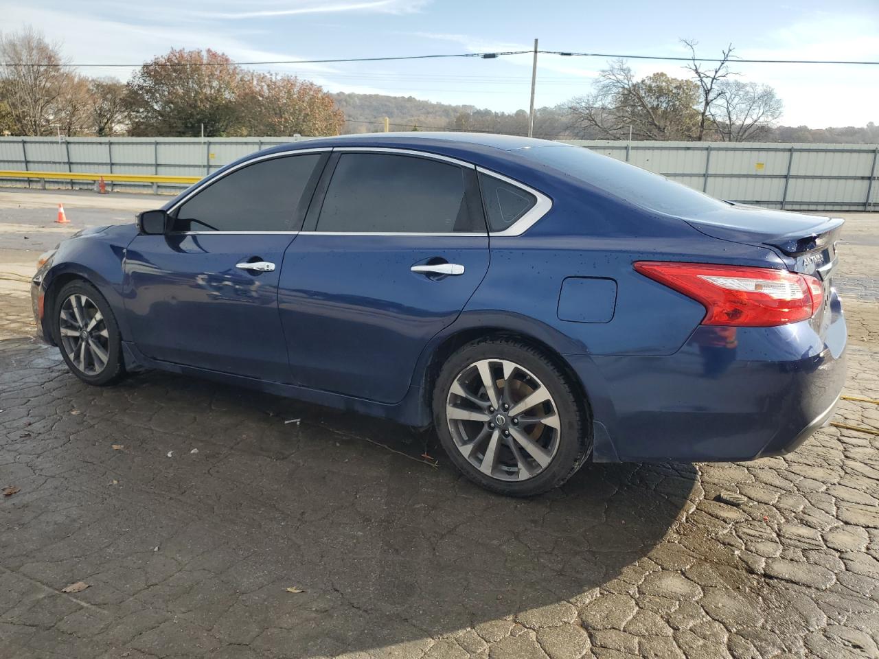 Nissan Altima 2.5 Image 6