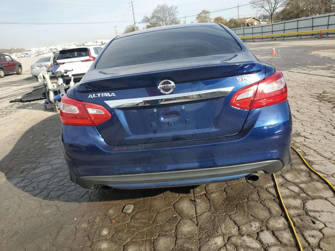 Nissan Altima 2.5 Image 2