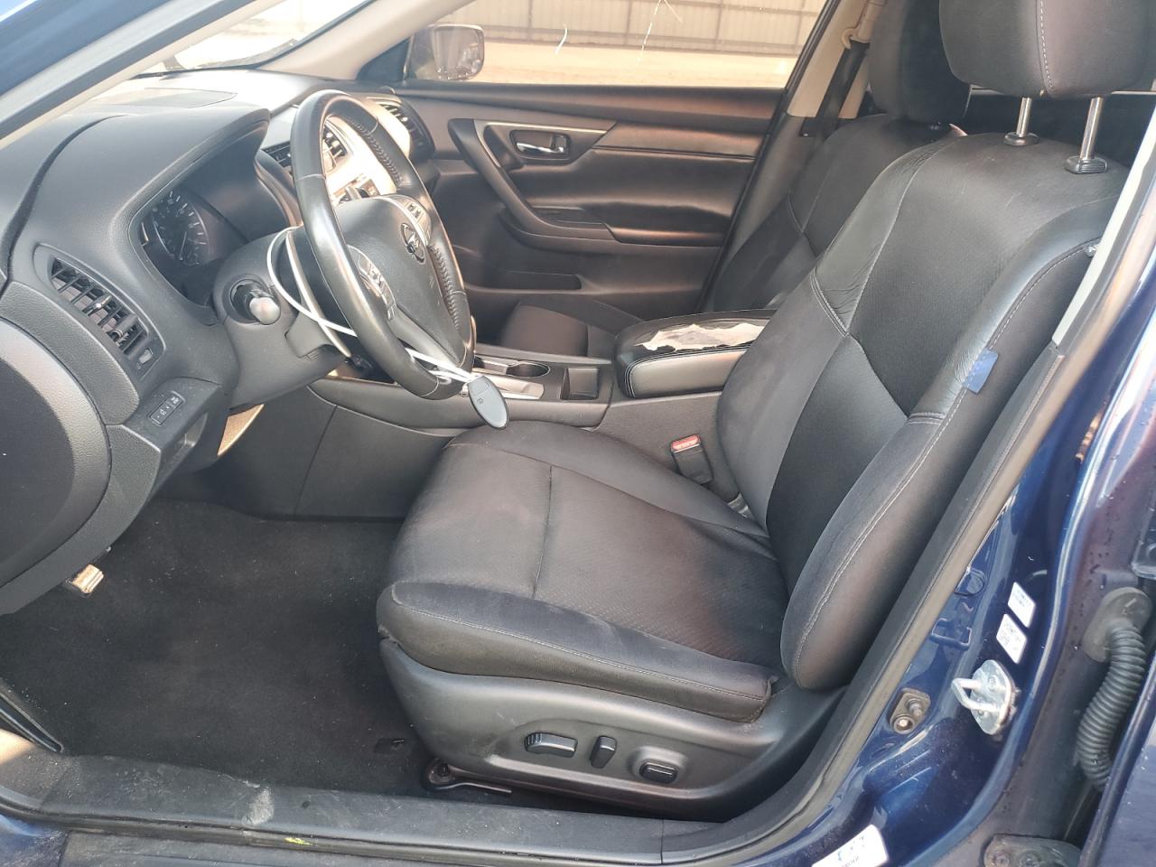 Nissan Altima 2.5 Image 8