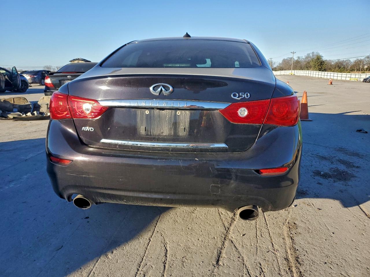INFINITI Q50 Base Image 8