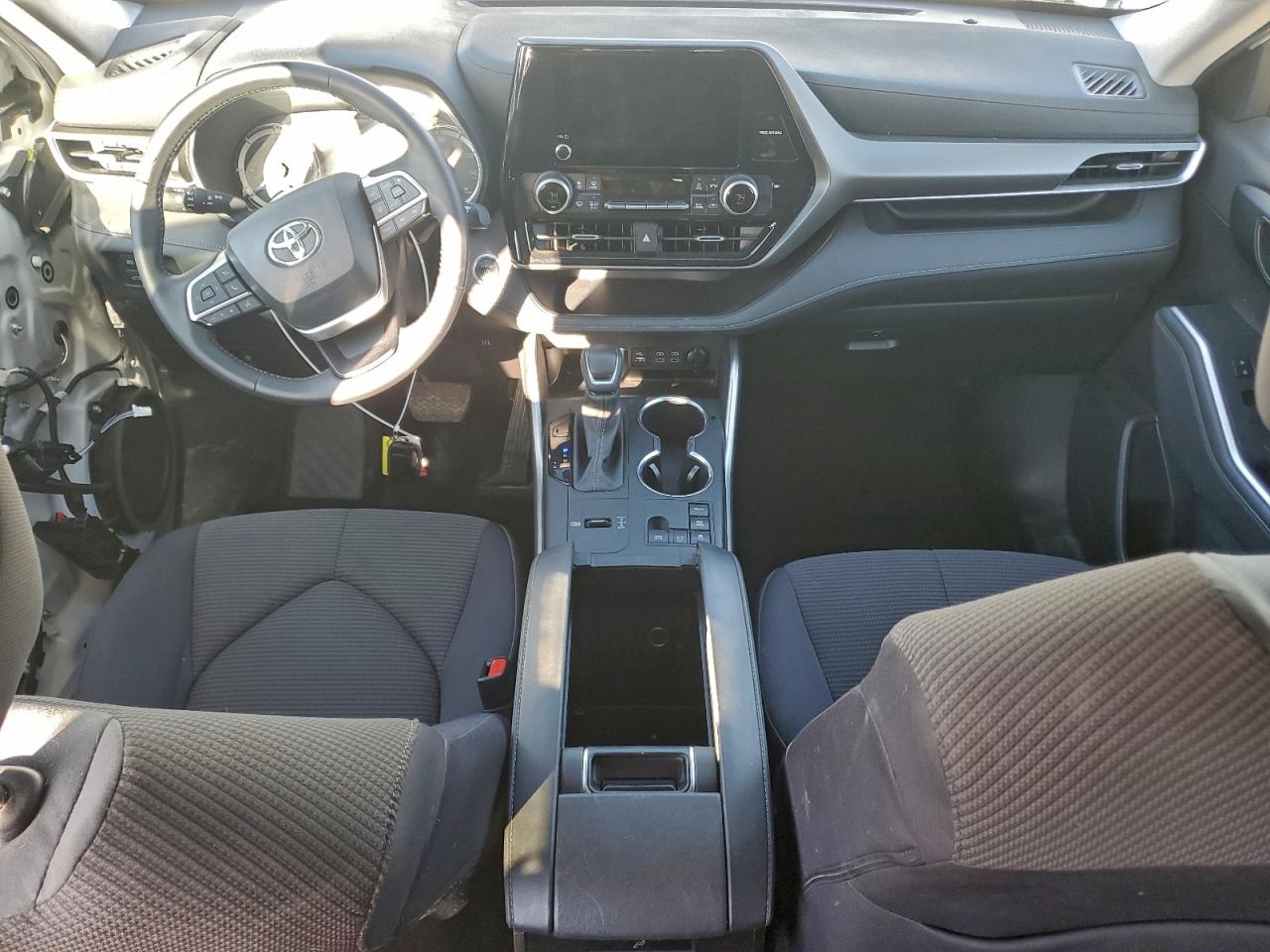 Toyota Highlander Hybrid Le Image 13