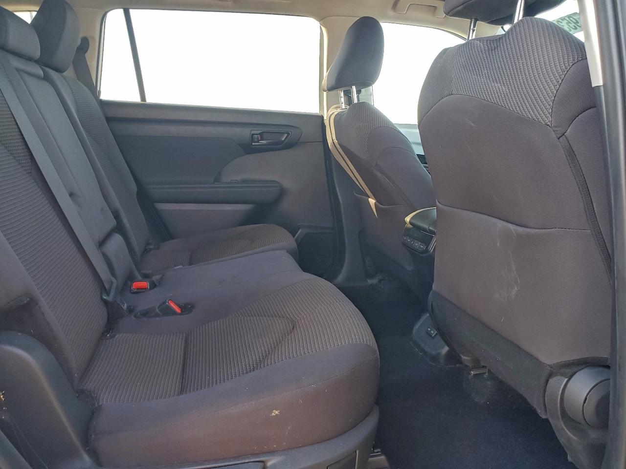 Toyota Highlander Hybrid Le Image 11