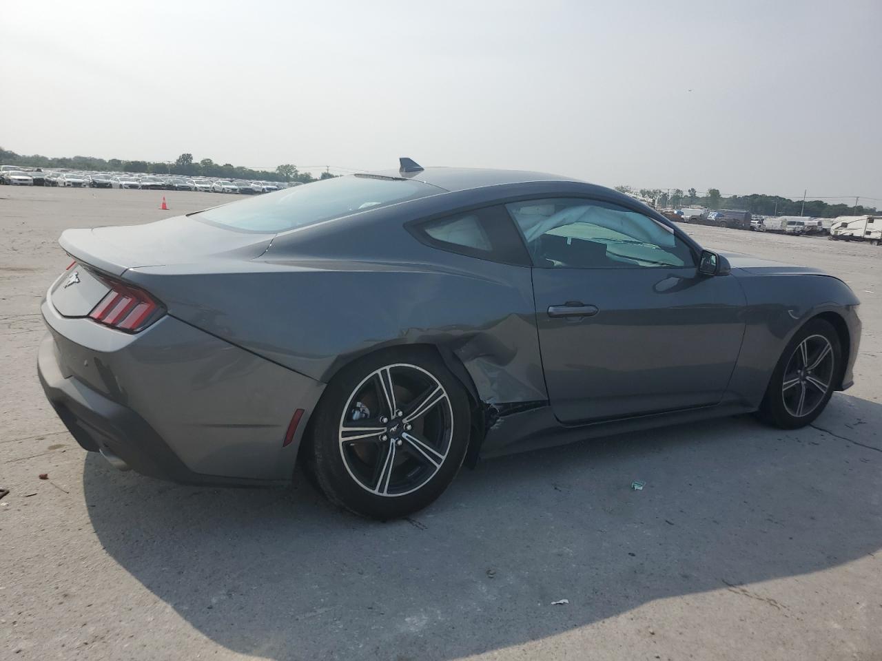 Ford Mustang Image 10