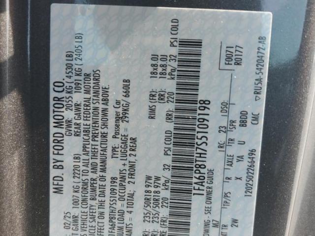 Ford Mustang Image 8