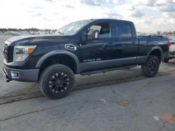  Salvage Nissan Titan