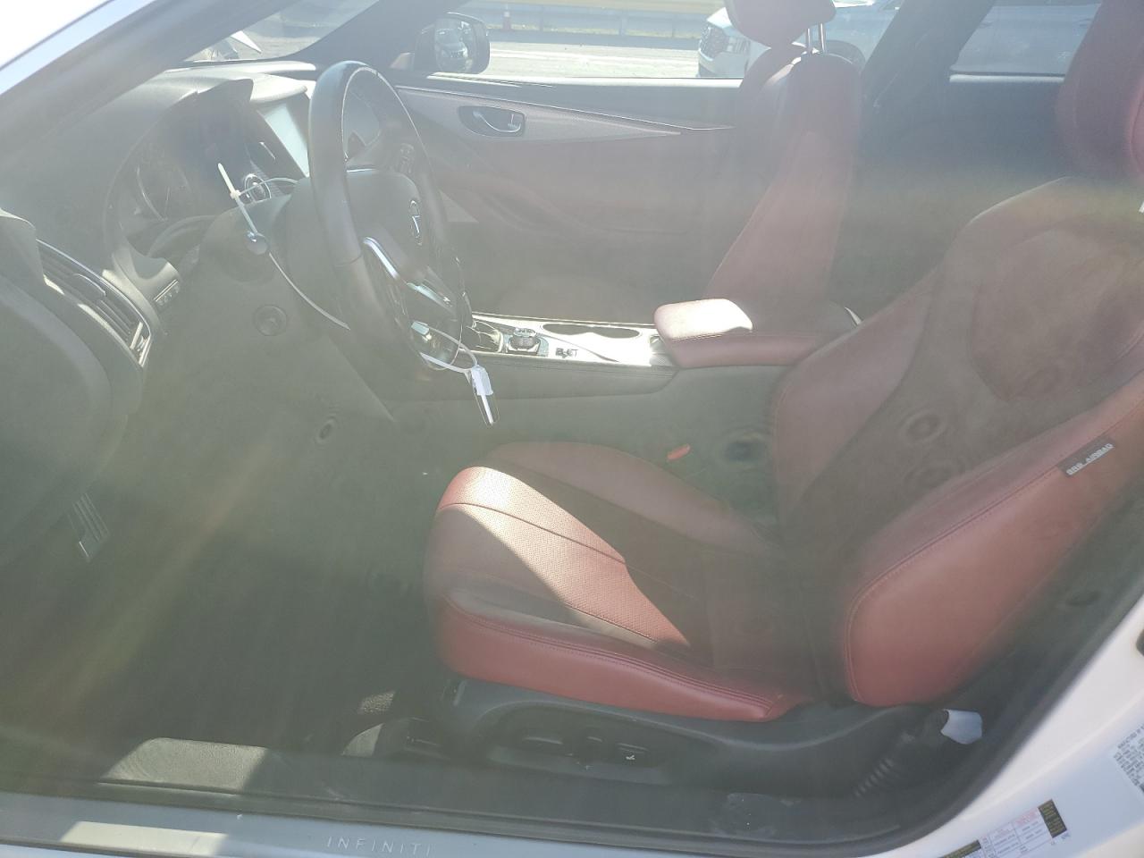 INFINITI Q60 Red Sport 400 Image 4