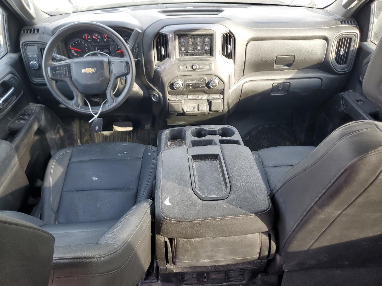 Chevrolet Silverado C1500 Image 11