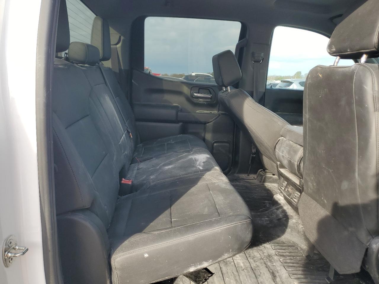 Chevrolet Silverado C1500 Image 5