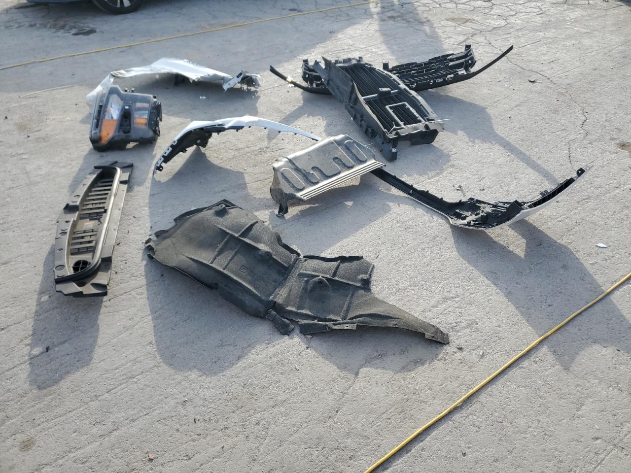 Chevrolet Silverado C1500 Image 12