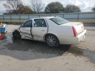 Cadillac DTS Image 4
