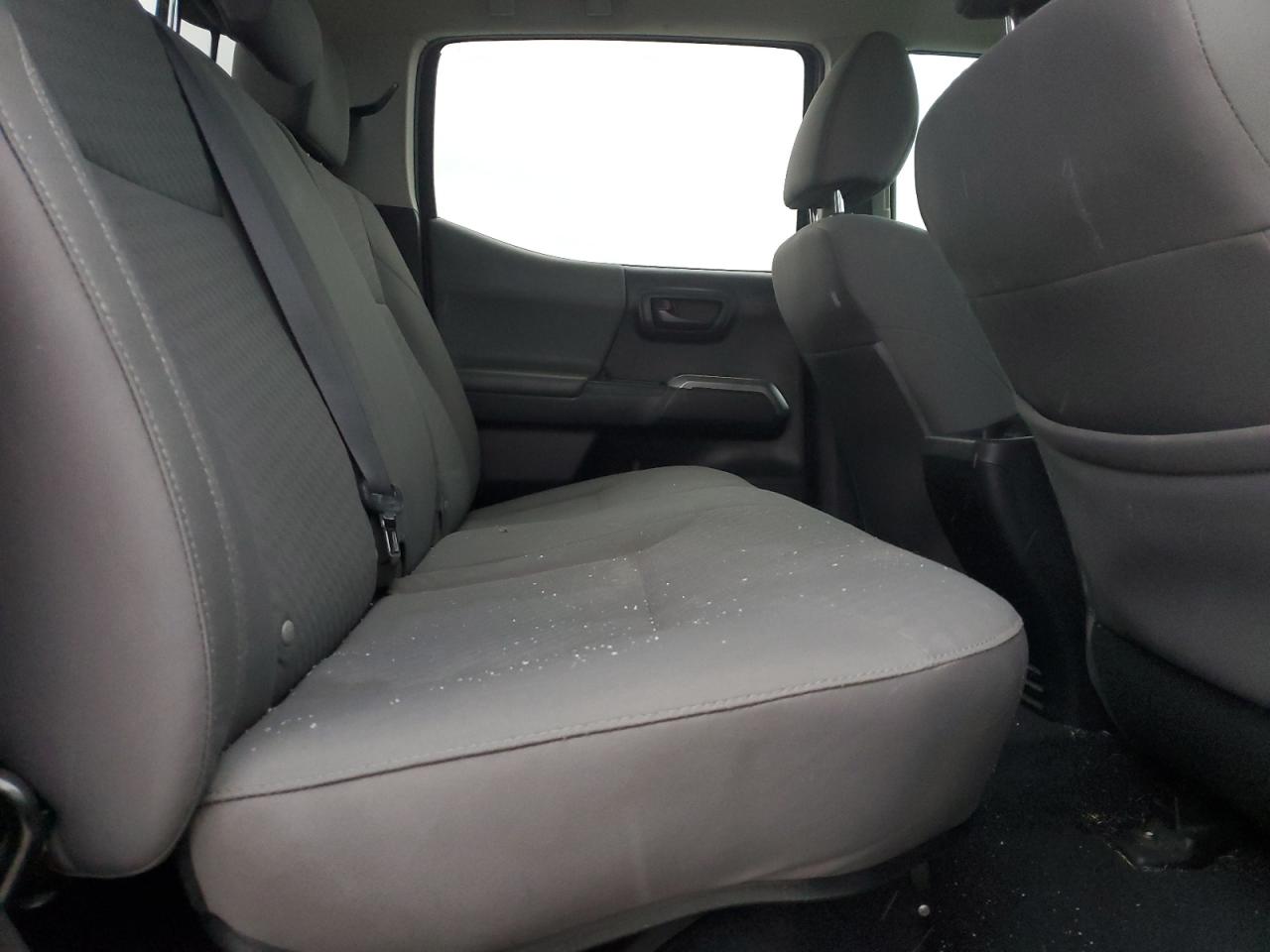 Toyota Tacoma Double Cab Image 8