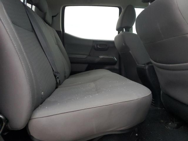 Toyota Tacoma Double Cab Image 8