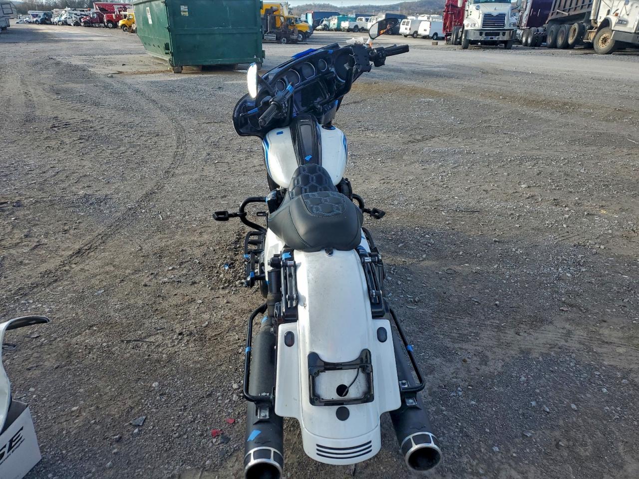 Harley-Davidson Flhxs Image 9