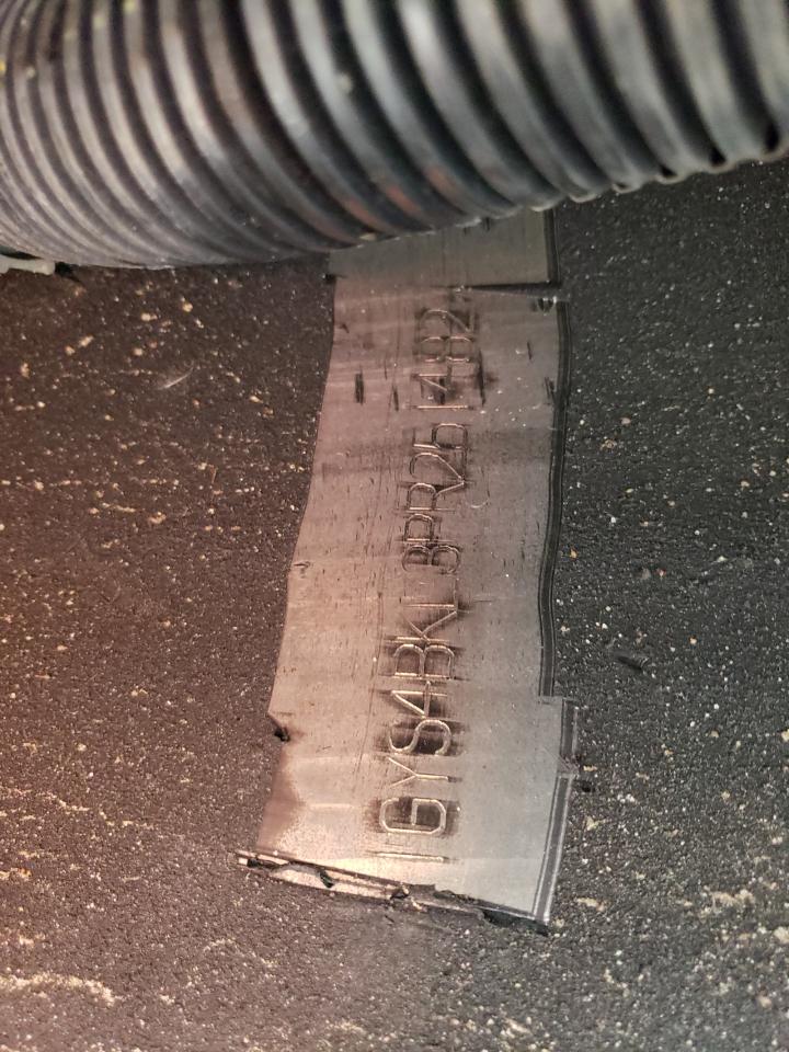 Cadillac Escalade Premium Luxury Image 12