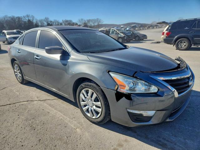 Nissan Altima 2.5 Image 10