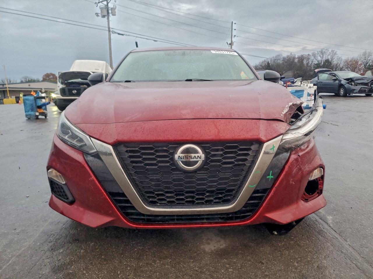 Nissan Altima Sr Image 12