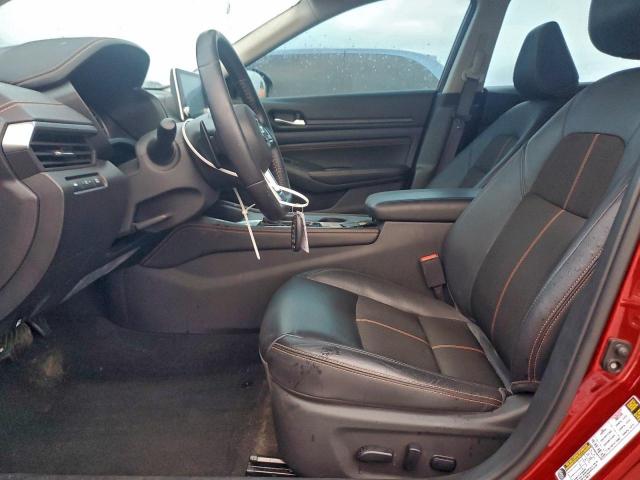 Nissan Altima Sr Image 2