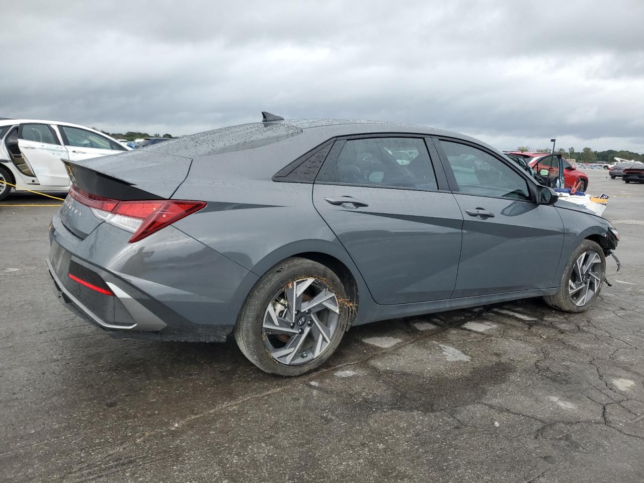 Hyundai ELANTRA Sel Sport Image 3