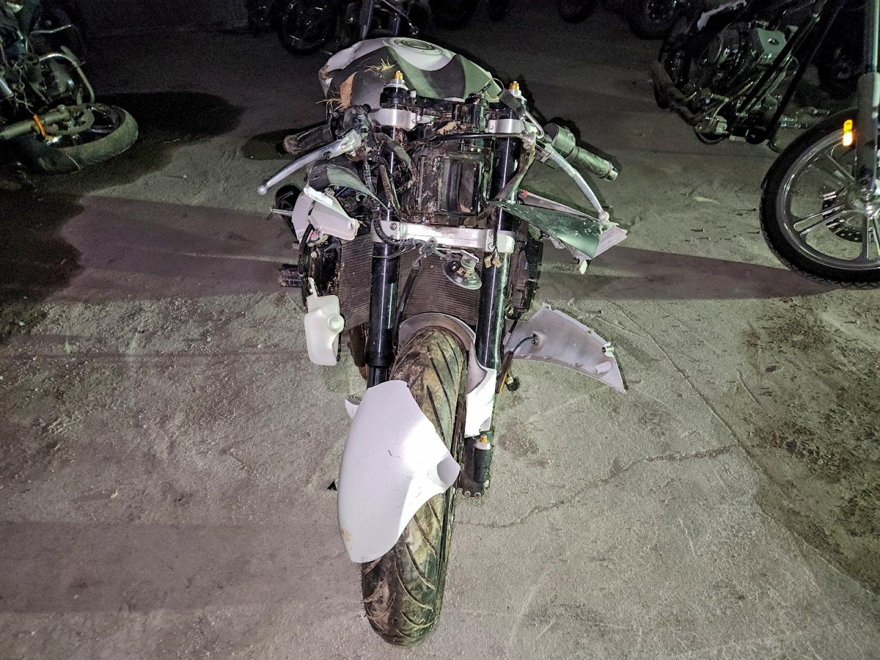 Yamaha Yzf600 Image 4